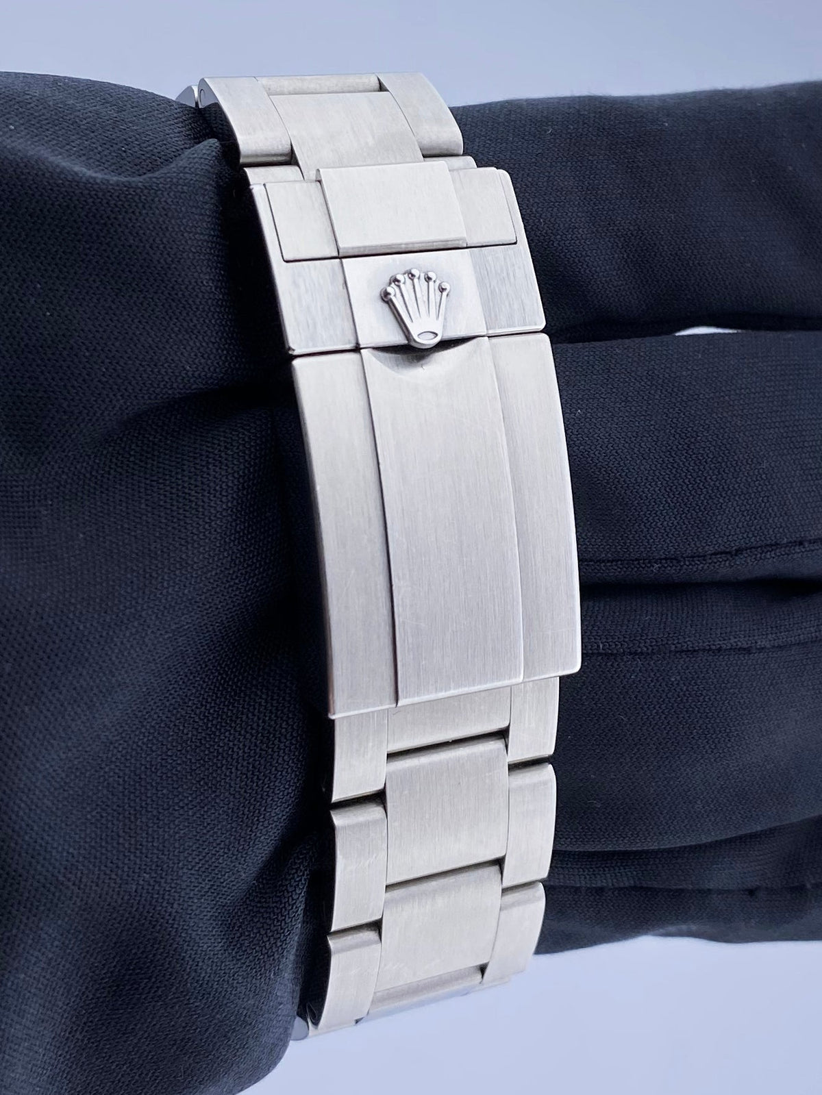 Rolex Explorer II 226570 Black Dial Men's Watch Box & Papers